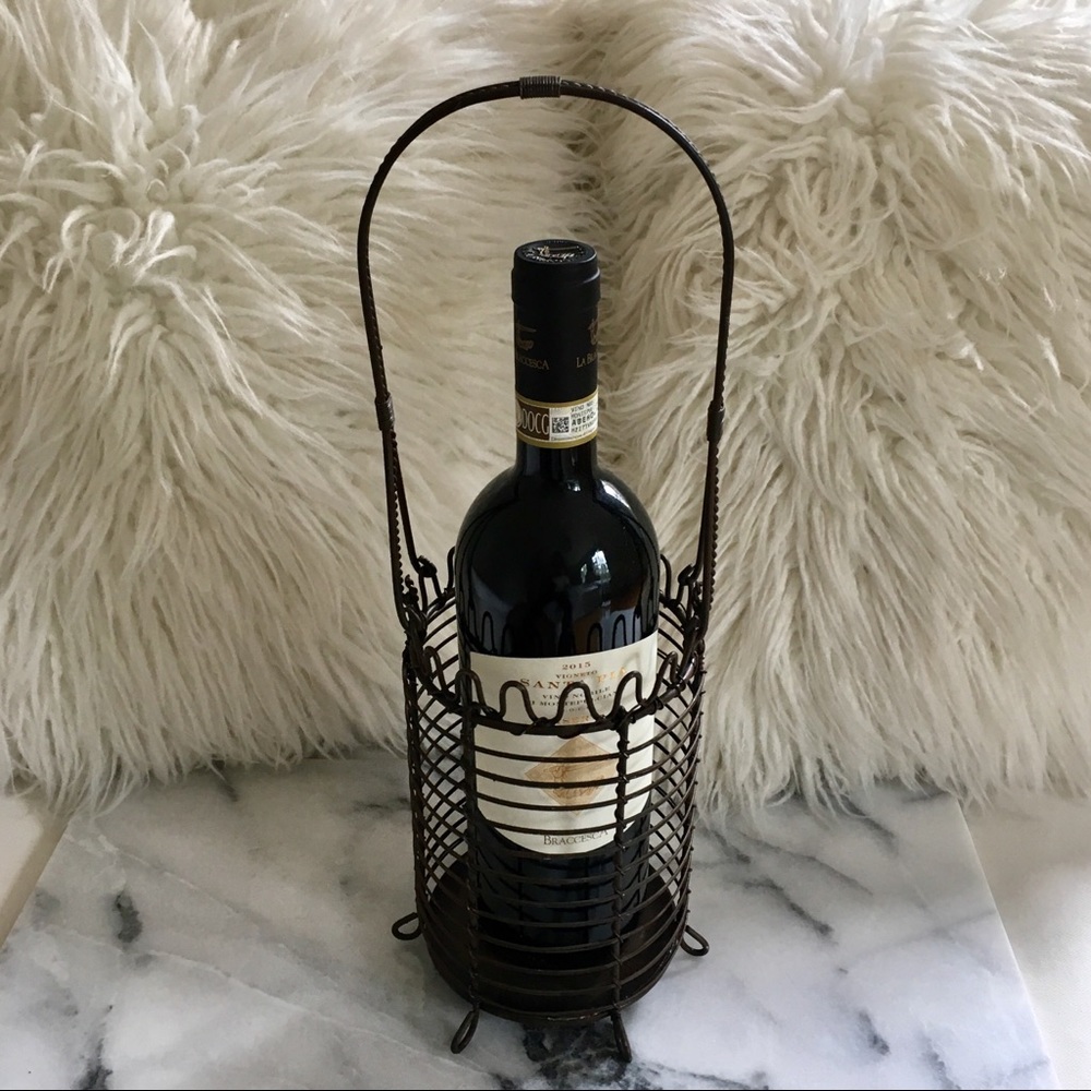 Metal Wire Wine Caddy - Wine not included!